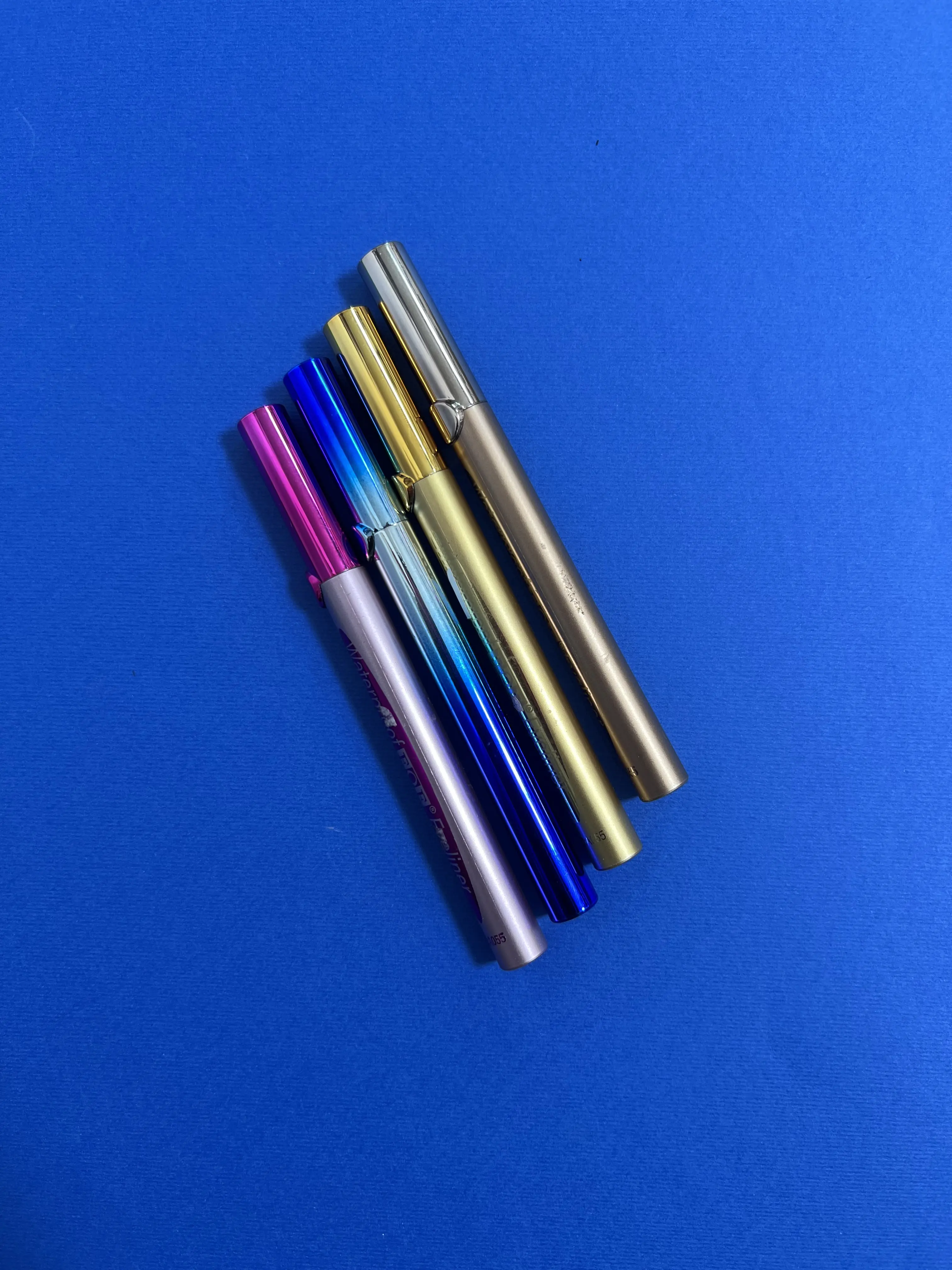 خط چشم ماژیکی F